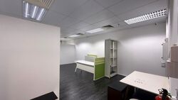 BURLINGTON SQUARE (D7), Office #562512041
